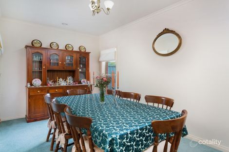 Property photo of 34 Stirling Drive Lake Gardens VIC 3355