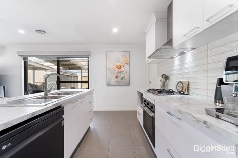 Property photo of 18 Hollyhoke Drive Maddingley VIC 3340