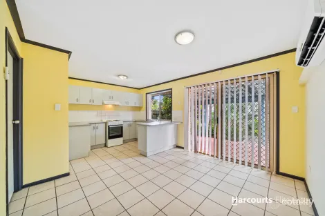 Property photo of 11 Lindner Close Eagleby QLD 4207