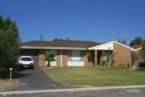 Property photo of 4 Savoir Court Craigie WA 6025