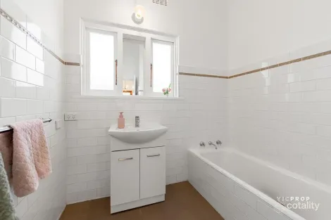 Property photo of 25 Delacey Street Maidstone VIC 3012