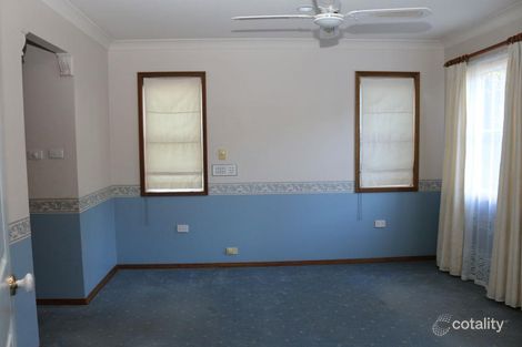 Property photo of 12 Bell Close Mardi NSW 2259