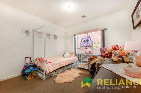 Property photo of 9 Fieldstone Way Brookfield VIC 3338