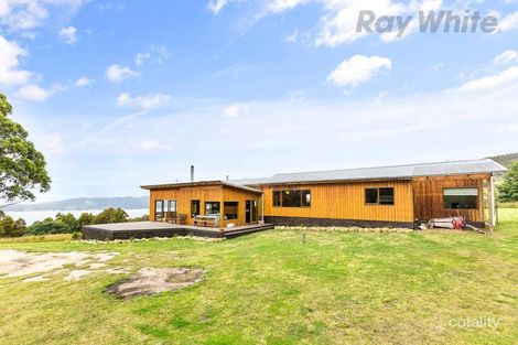 Property photo of 153 Coxs Road Middleton TAS 7163
