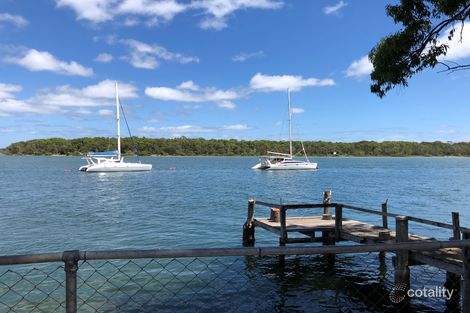 Property photo of 11 Esplanade Tin Can Bay QLD 4580