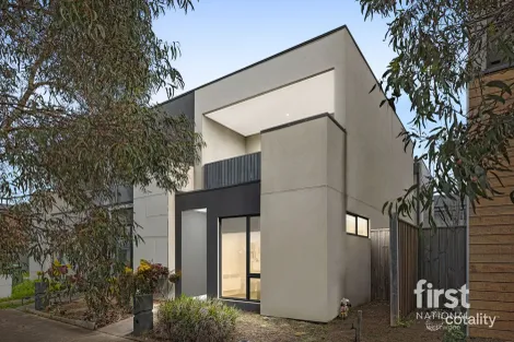 31 Goldsborough Rd, Truganina, VIC 3029