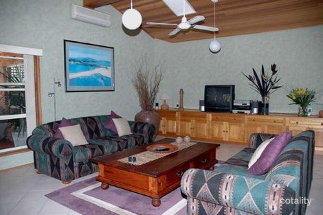 Property photo of 5 Beresford Close Redhead NSW 2290