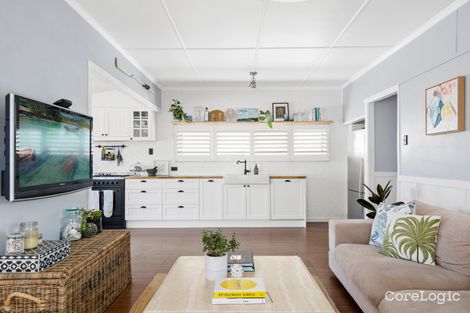 Property photo of 19 Twenty Fifth Avenue Palm Beach QLD 4221