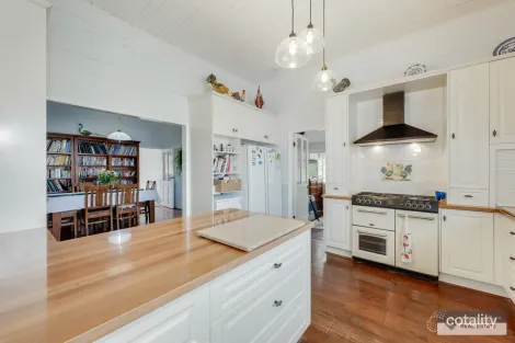 Property photo of 17 Henricksens Road Sharon QLD 4670