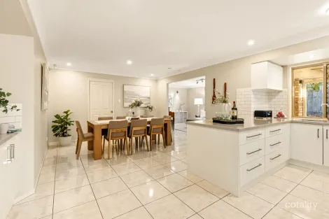 Property photo of 25 Michelangelo Crescent Mackenzie QLD 4156