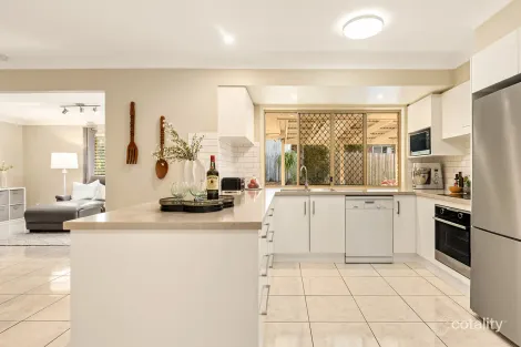 Property photo of 25 Michelangelo Crescent Mackenzie QLD 4156