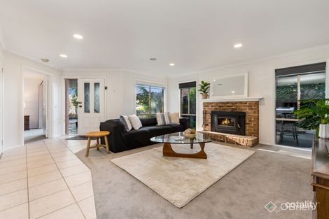 Property photo of 20 Wattle Bird Way Langwarrin VIC 3910