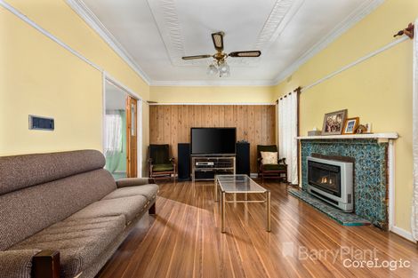 Property photo of 7 Maine Hey Crescent Springvale VIC 3171