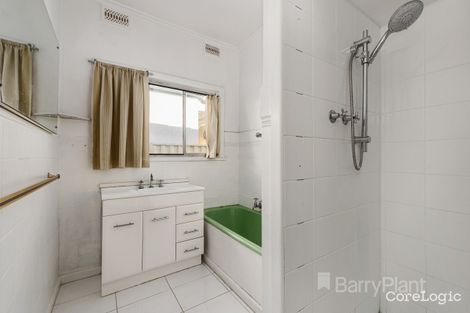 Property photo of 7 Maine Hey Crescent Springvale VIC 3171