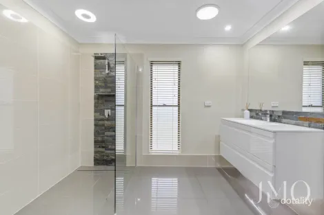 Property photo of 19 Warrawee Way Pimpama QLD 4209