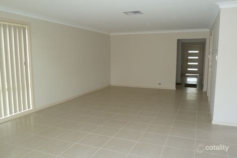 Property photo of 9 Taradale Drive Ropes Crossing NSW 2760