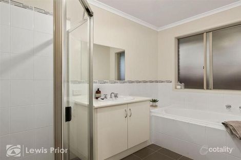 Property photo of 48 Perry Road Huntfield Heights SA 5163