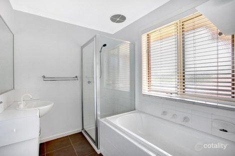 Property photo of 43 Alpine Grove Pascoe Vale VIC 3044