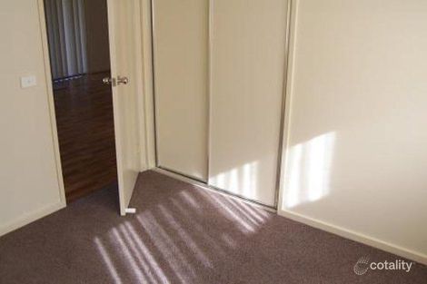 Property photo of 2/8 Brown Street Long Gully VIC 3550