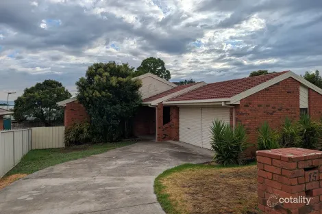 15 Templeton Pl, West Wodonga, VIC 3690
