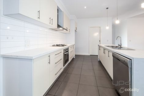 Property photo of 5 Lawson Place Burnside Heights VIC 3023