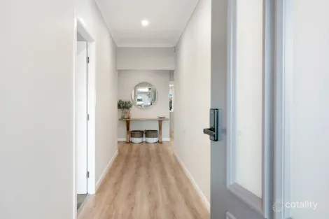 Property photo of 11 Dalma Street Ormeau Hills QLD 4208