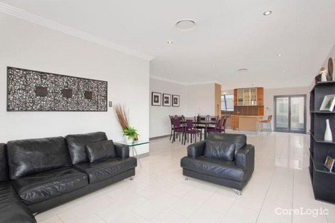 Property photo of 13 Woodman Place Abbotsbury NSW 2176