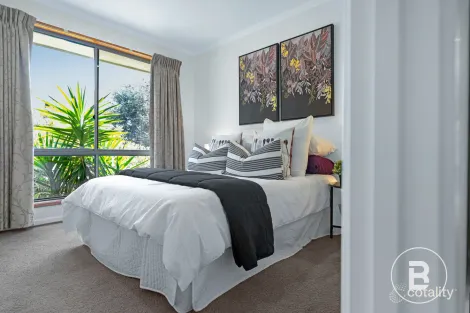 Property photo of 1 Margaret Drive Bacchus Marsh VIC 3340