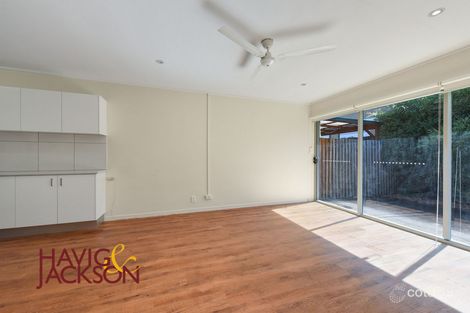 Property photo of 2/82 Whitmore Street Taringa QLD 4068