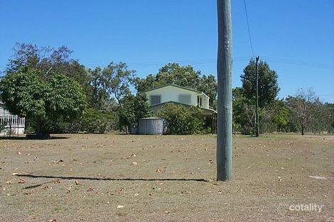 28 Frangipanni Ave, Seaforth, QLD 4741