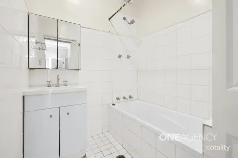 Property photo of 32 Cambewarra Road Bomaderry NSW 2541