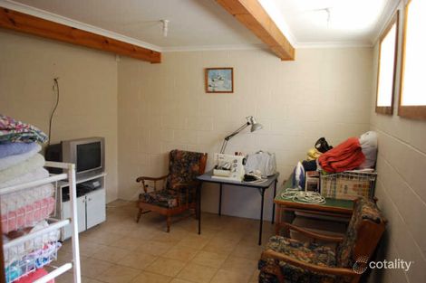 Property photo of 9 Inglebar Crescent Koonawarra NSW 2530