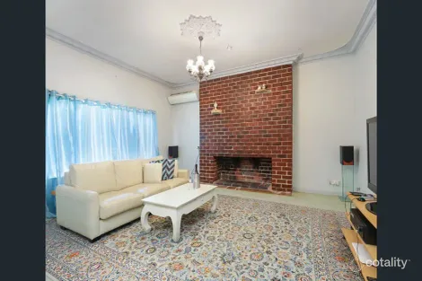 Property photo of 9 Halsey Close Cannington WA 6107