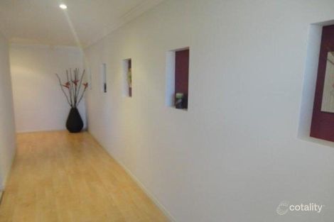 Property photo of 2/5 Aneta Avenue Hillside VIC 3037