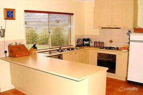 Property photo of 76 Lakes Drive Craigieburn VIC 3064