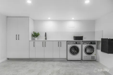 Property photo of 2A Mountain View Crescent Seaford VIC 3198