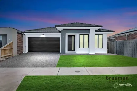 Property photo of 4 Blackwood Place Beveridge VIC 3753