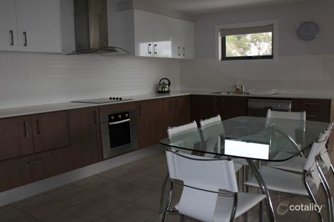 2/115 Church St, Cowes, VIC 3922