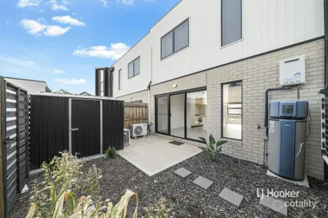 Property photo of 10 Milky Way Deanside VIC 3336