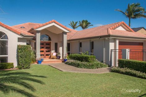 Property photo of 17 Glenwater Crescent Helensvale QLD 4212