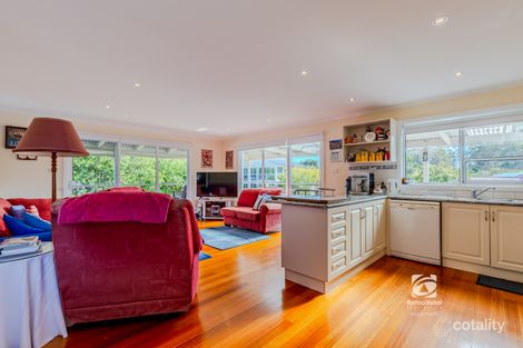 Property photo of 26 Currawong Close Raymond Island VIC 3880