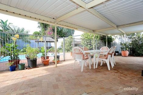 Property photo of 11 Gleneagles Place Halls Head WA 6210