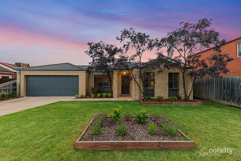 Property photo of 20 Dahlen Place Berwick VIC 3806