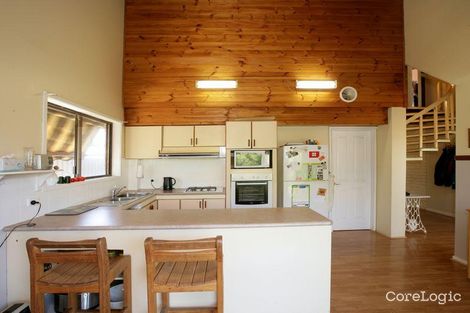 Property photo of 17 Grevillea Crescent Lake Albert NSW 2650
