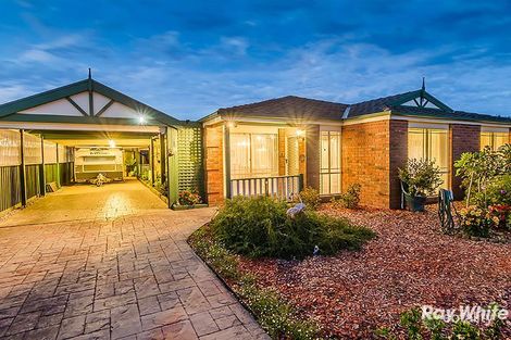 Property photo of 7 Comte Close Cranbourne West VIC 3977