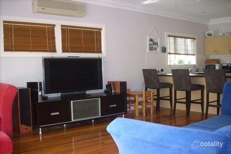 Property photo of 33 Iveagh Avenue Holland Park West QLD 4121