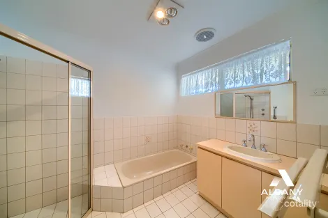 Property photo of 36 Barnesby Drive Yakamia WA 6330