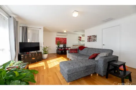 Property photo of 3/27 Edinburgh Circuit West Wodonga VIC 3690