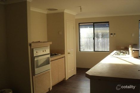 Property photo of 31 Campolino Gardens Stratton WA 6056