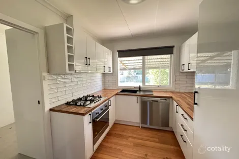 9 Burdett St, Frankston North, VIC 3200